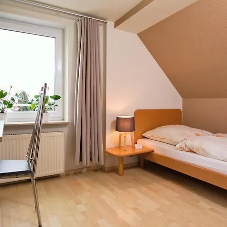 Iller Garni Bed and breakfast 2*